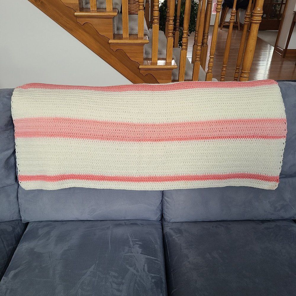 Vintage Handmade Knit Crochet Pretty Pink Afghan Throw Lap Blanket New Baby Gift